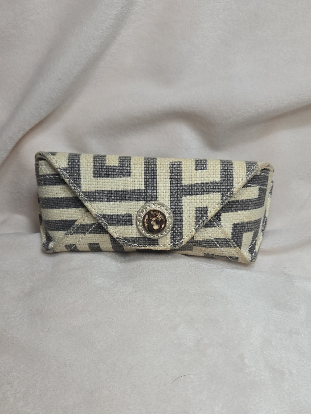 Spartina 449 Gray/Cream Hardcase Eye Glass Case
